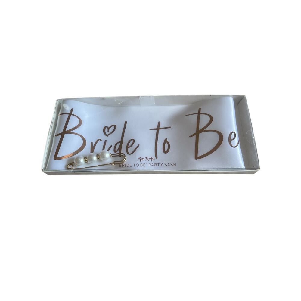 Miss To Mrs. Bride to Be‎ Party Sash with Gold Clasp
